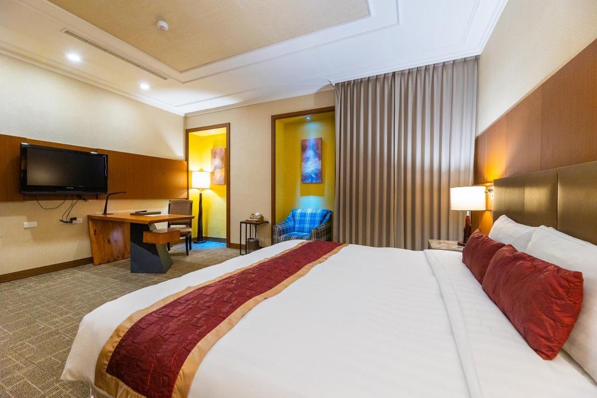 מלון Zhunan Golden Tulip - Aesthetics מראה חיצוני תמונה